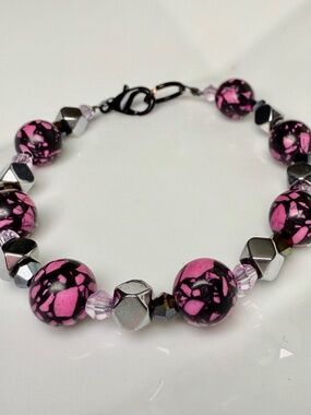 Hot Pink & Black Reconstituted Clay, Silver Faceted & Crystals Beaded Bracelet